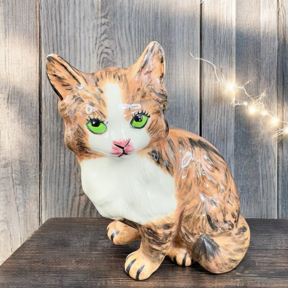 Vintage Hand Painted Ceramic Kitty Cat Figurine Tabby Cat Brown Green Eyes VTG